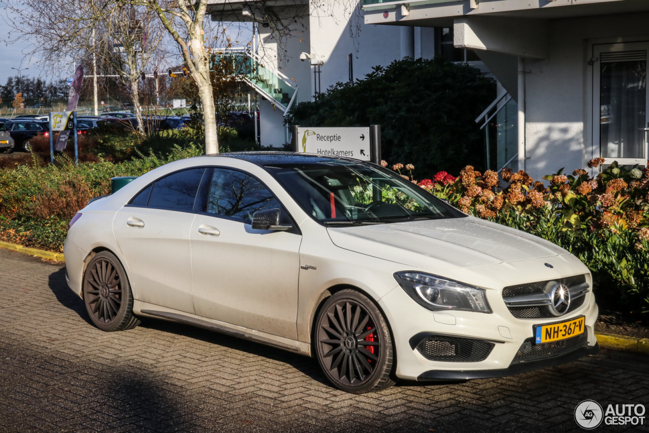 Mercedes-Benz CLA 45 AMG C117