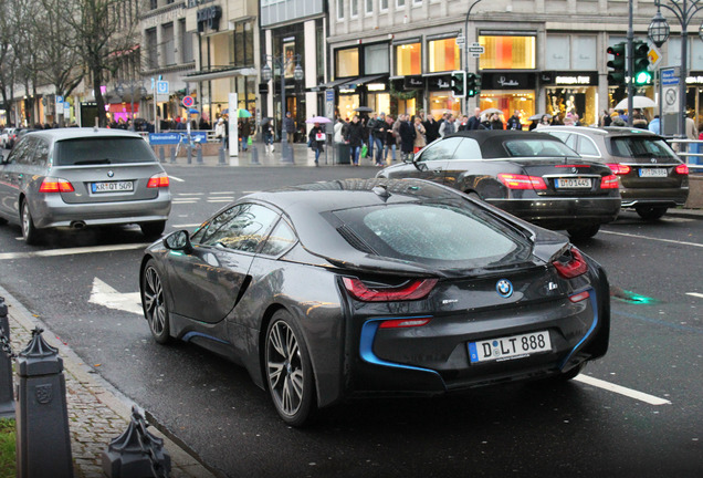 BMW i8