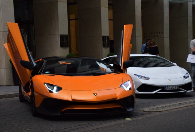 Lamborghini Aventador LP750-4 SuperVeloce Roadster