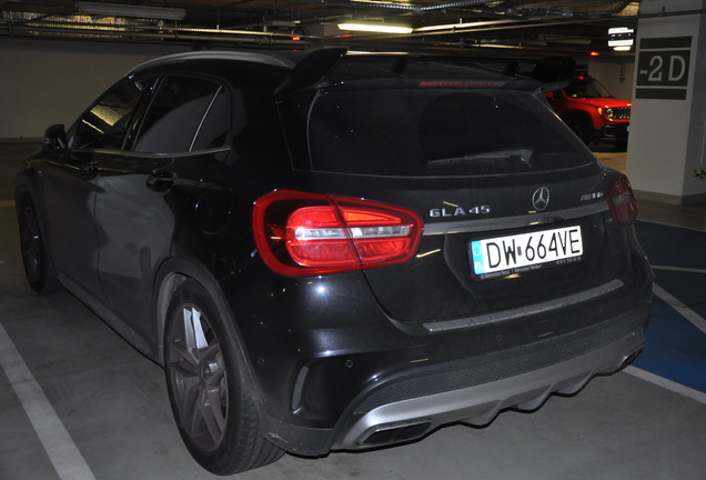 Mercedes-Benz GLA 45 AMG X156