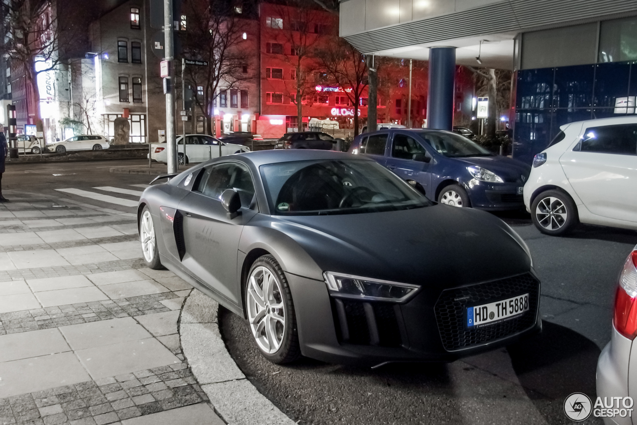 Audi R8 V10 Plus 2015