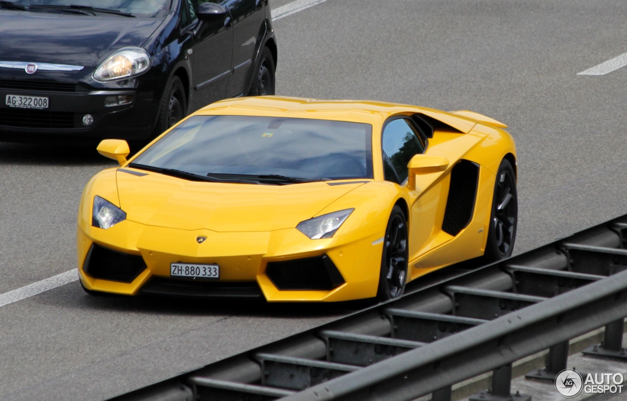 Lamborghini Aventador LP700-4