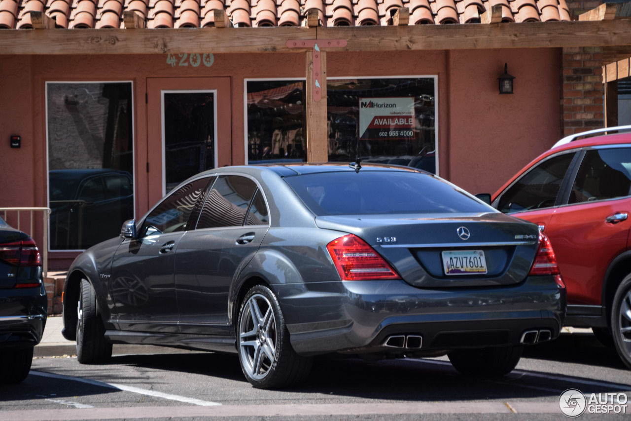 Mercedes-Benz S 63 AMG W221 2011