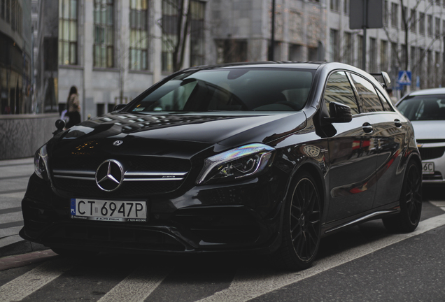 Mercedes-AMG A 45 W176 2015