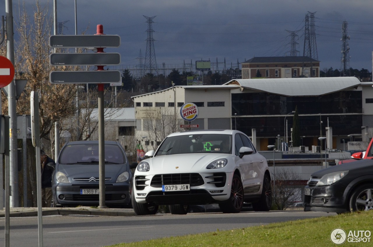 Porsche 95B Macan Turbo