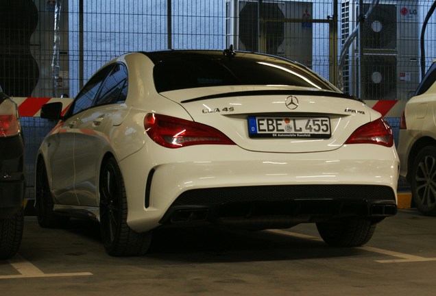 Mercedes-Benz CLA 45 AMG C117