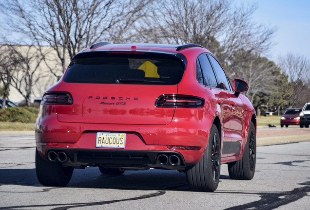 Porsche 95B Macan GTS