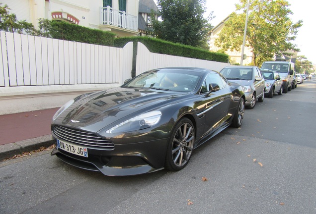 Aston Martin Vanquish 2013