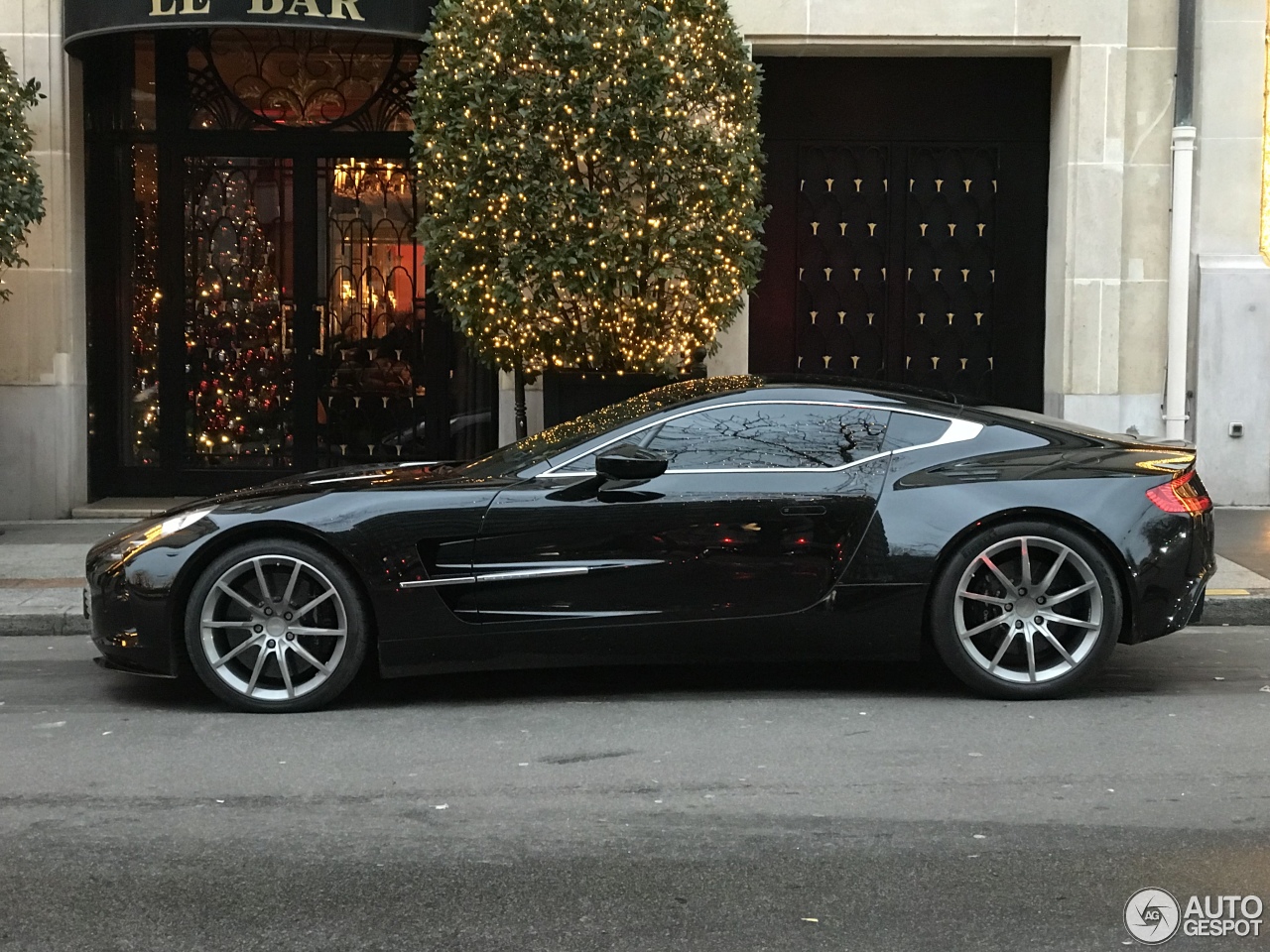 Aston Martin One-77