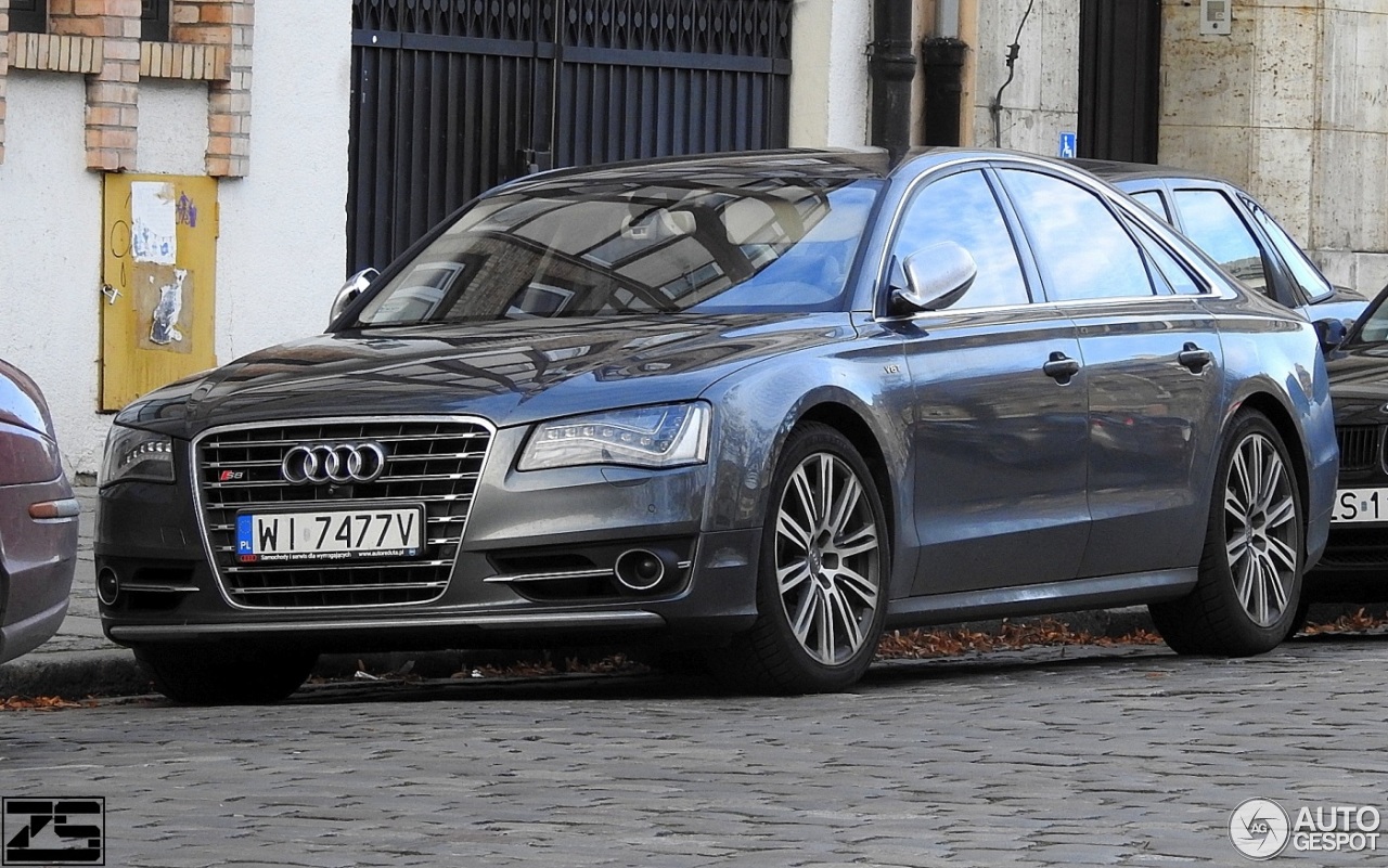 Audi S8 D4