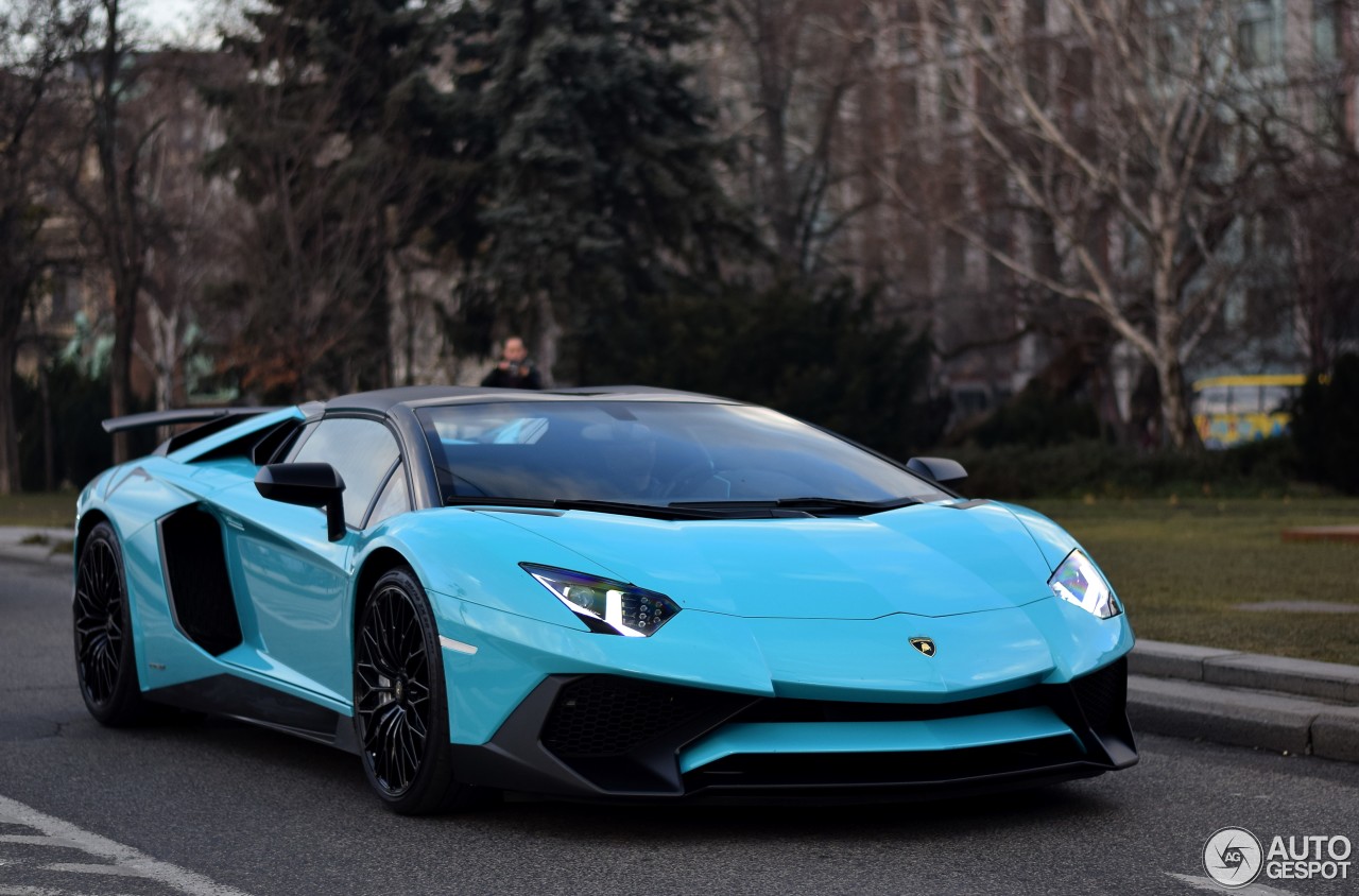 Lamborghini Aventador LP750-4 SuperVeloce Roadster