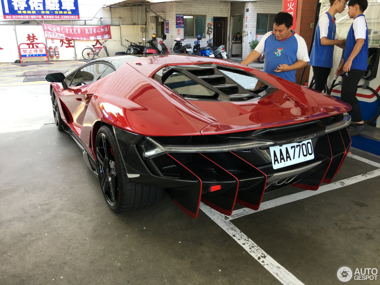 Spring kicks off with a bang: Lamborghini Centenario spotted in London