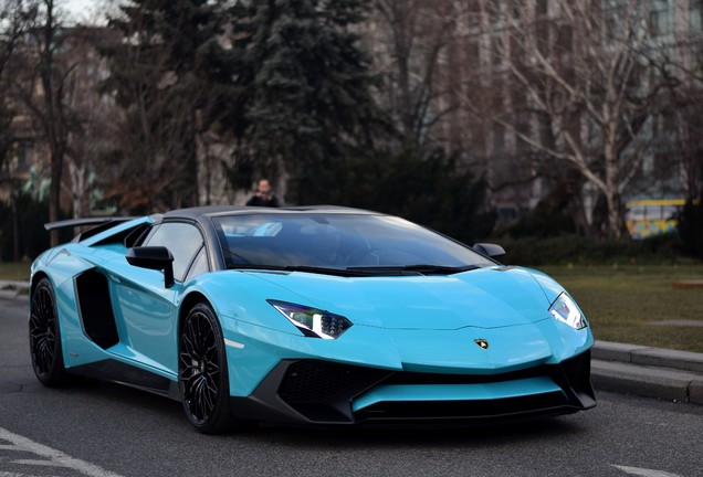 Lamborghini Aventador LP750-4 SuperVeloce Roadster