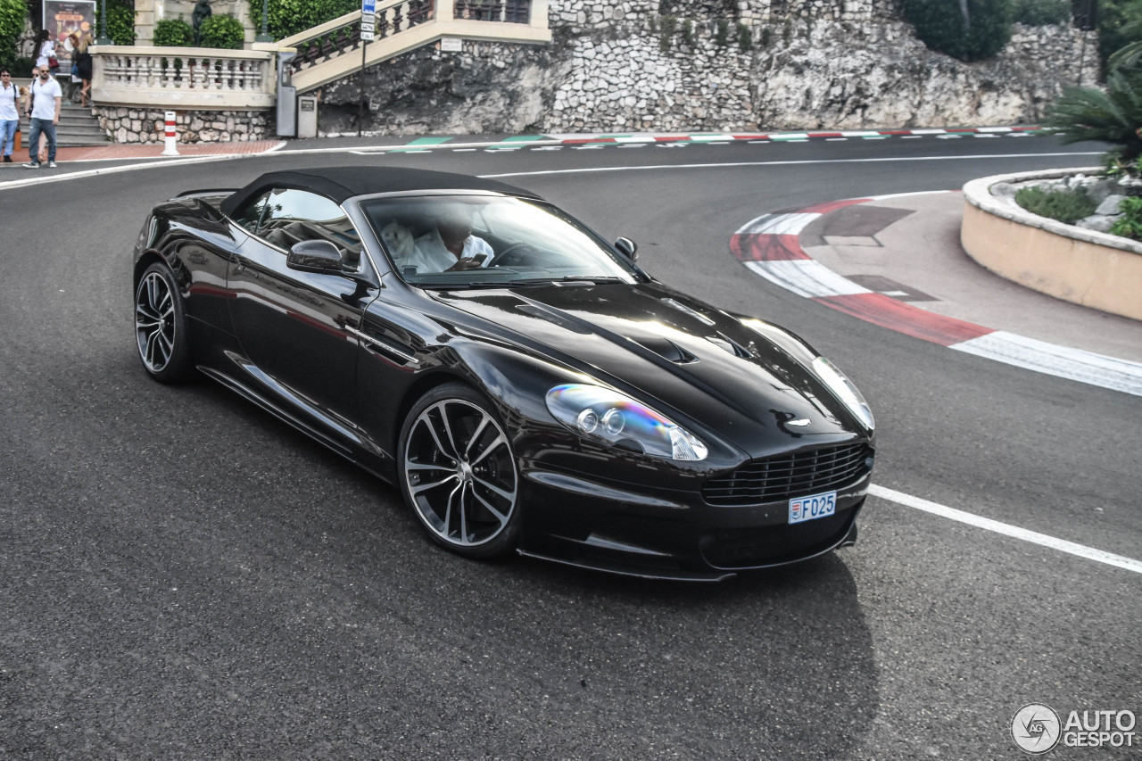 Aston Martin DBS Volante Carbon Black Edition