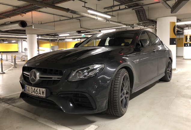 Mercedes-AMG E 63 S W213