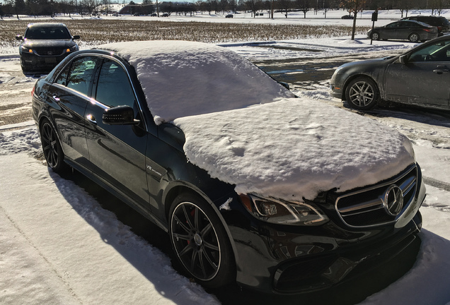 Mercedes-Benz E 63 AMG S W212