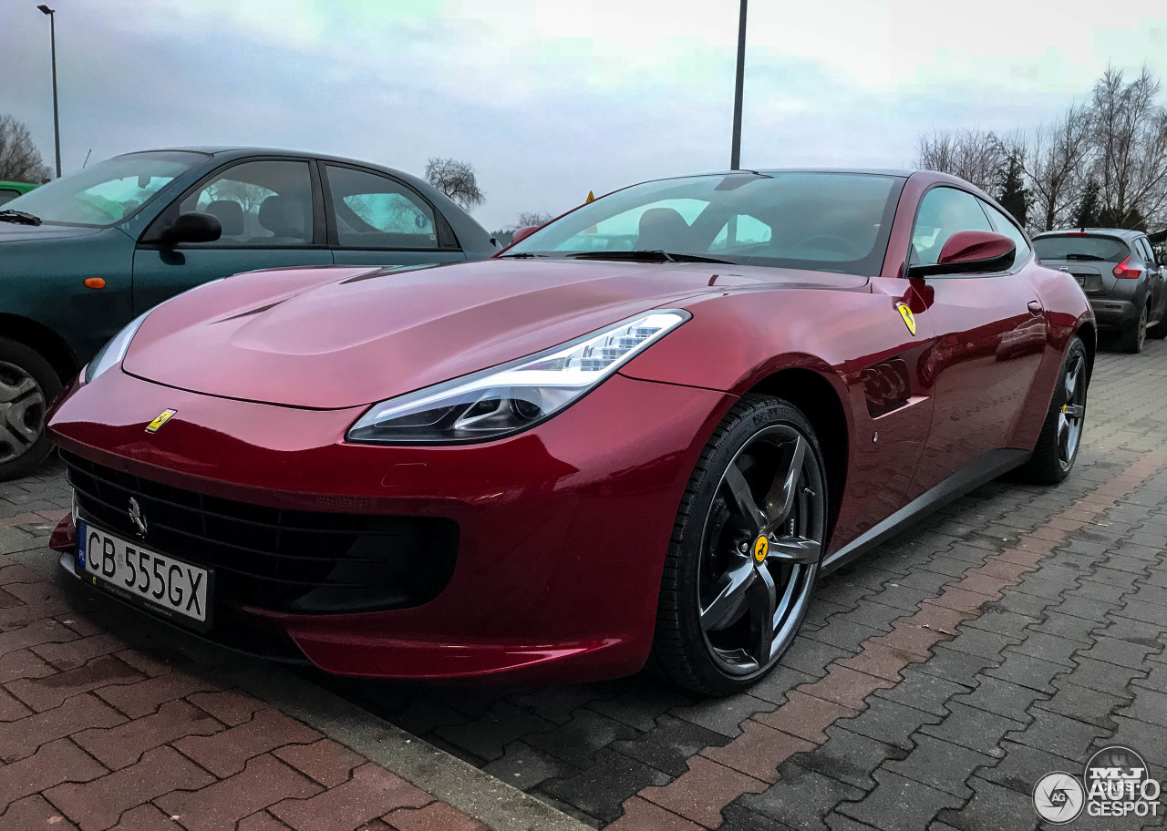 Ferrari GTC4Lusso