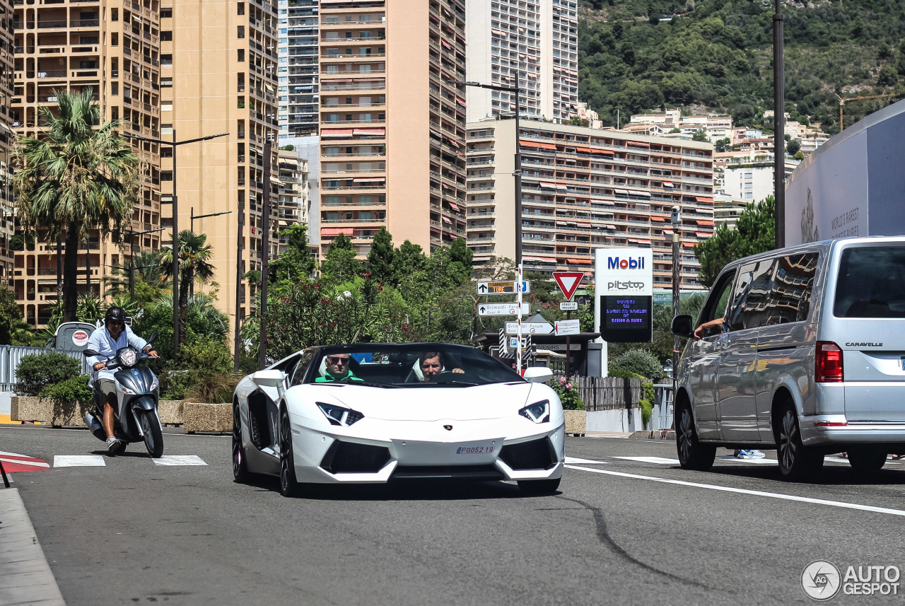 Lamborghini Aventador LP700-4 Roadster