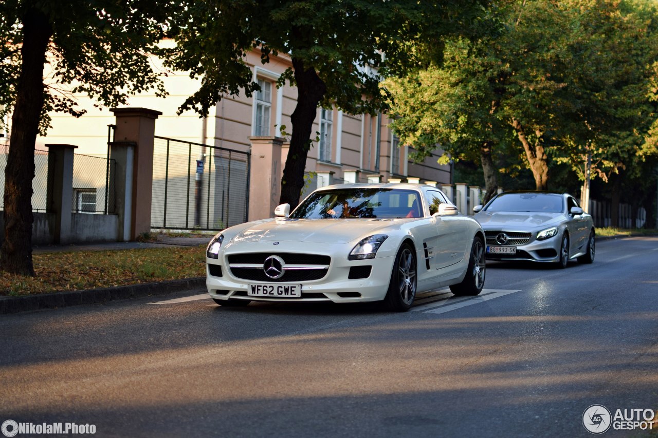 Mercedes-Benz SLS AMG