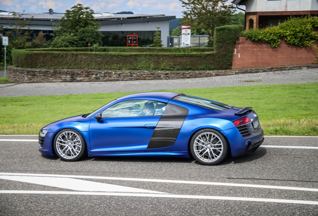 Audi R8 V10 Plus 2013