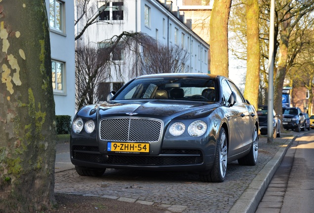 Bentley Flying Spur V8