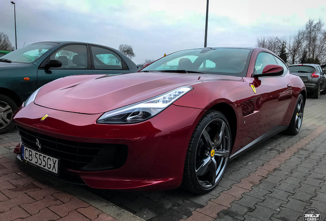 Ferrari GTC4Lusso