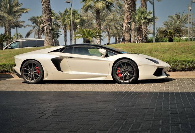 Lamborghini Aventador LP700-4 Roadster