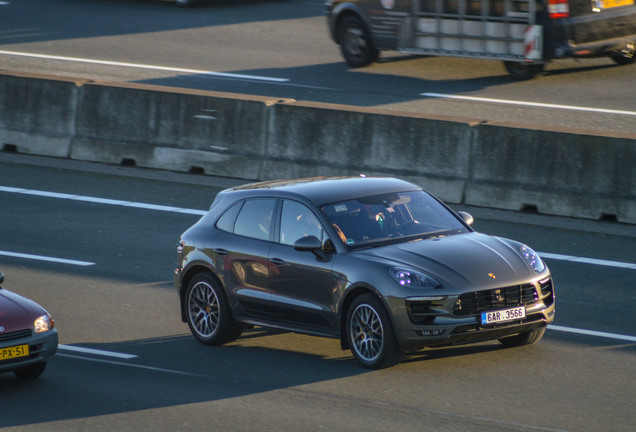 Porsche 95B Macan Turbo