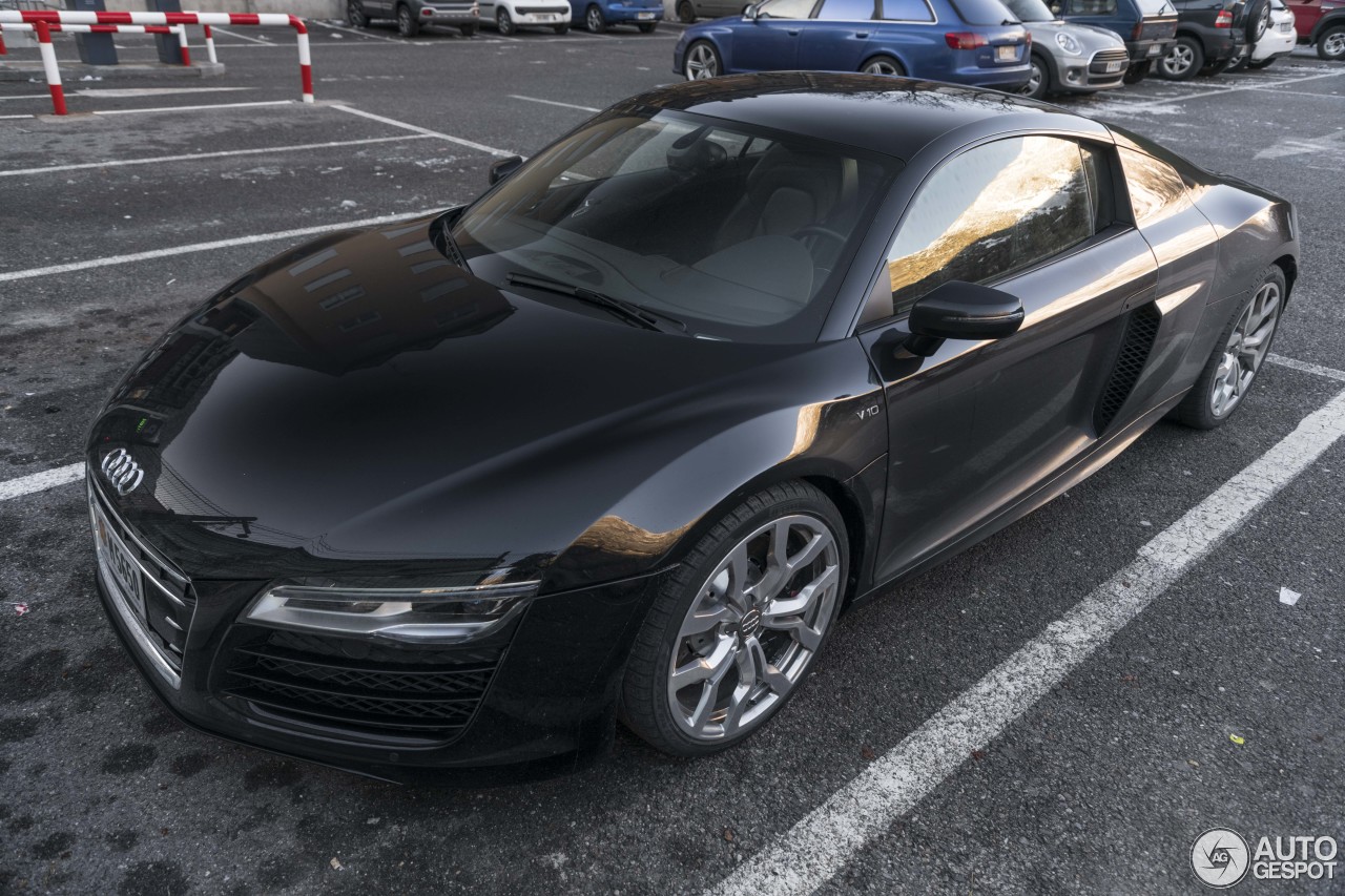 Audi R8 V10 2013