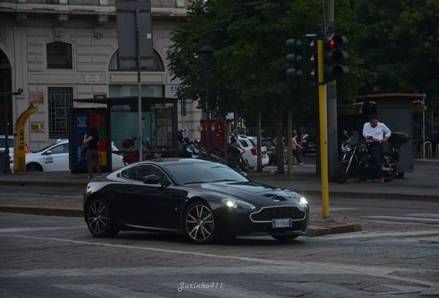 Aston Martin V8 Vantage S