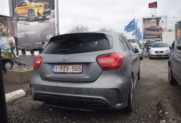 Mercedes-AMG A 45 W176 2015