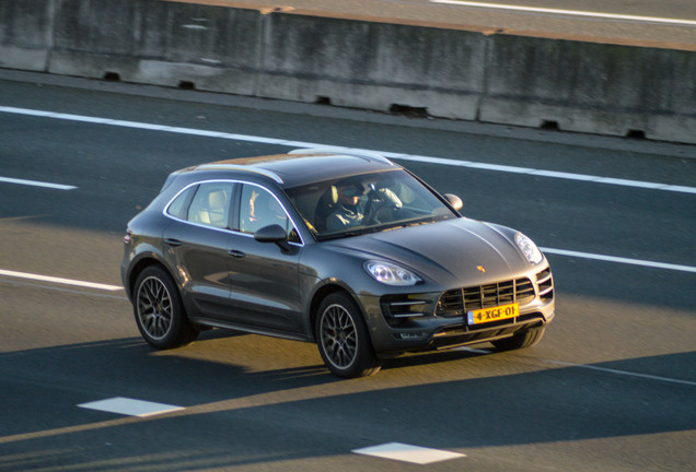 Porsche 95B Macan Turbo