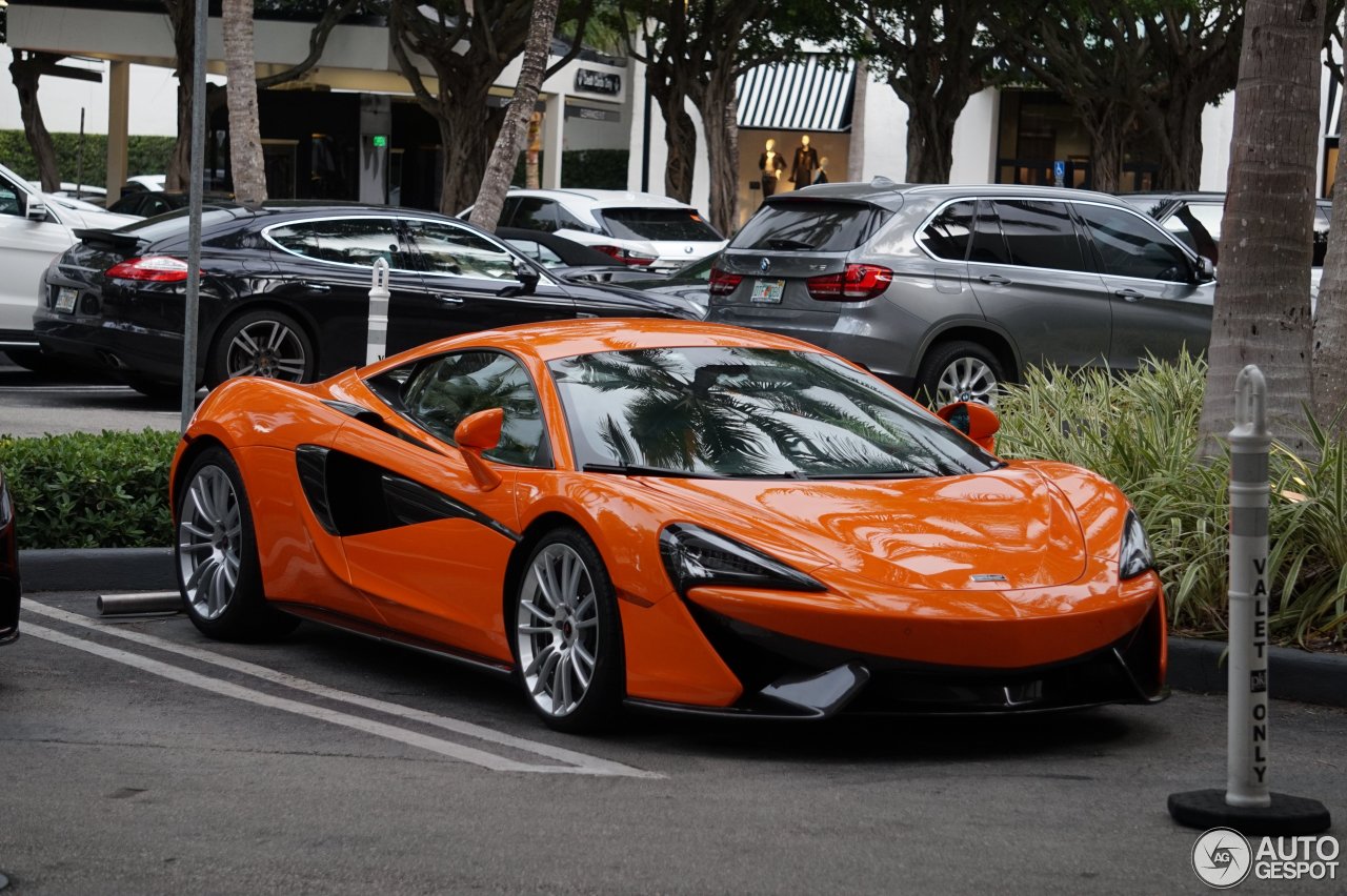 McLaren 570S