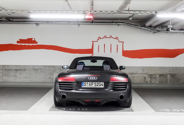 Audi R8 V10 Spyder 2013