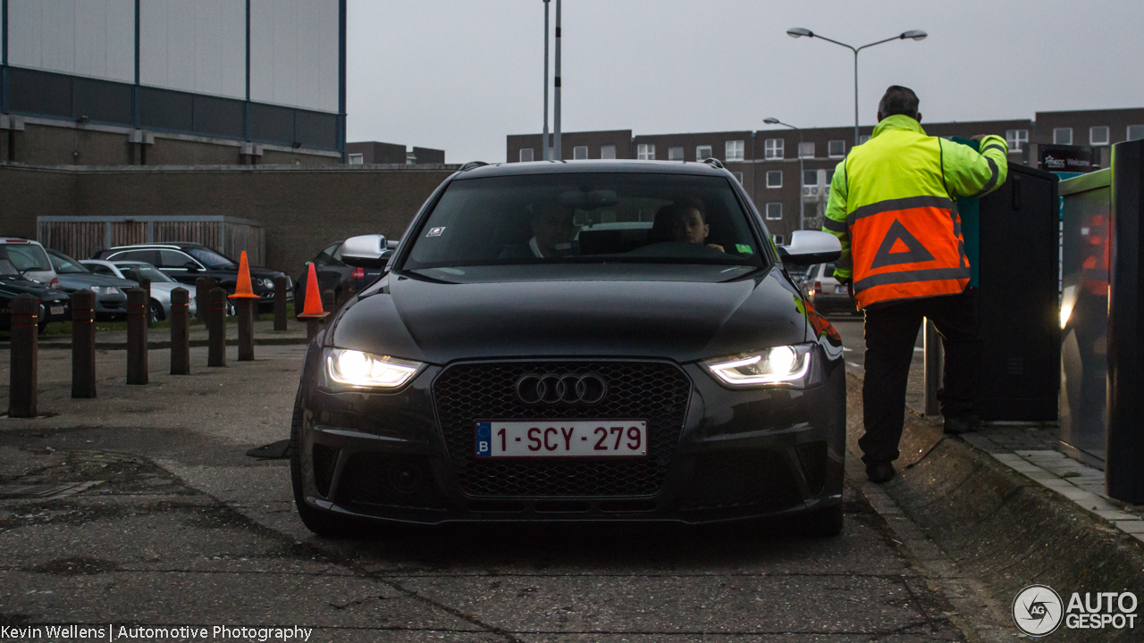 Audi RS4 Avant B8