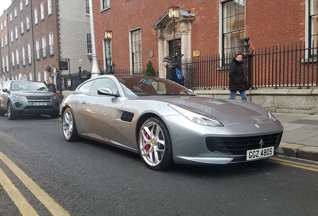 Ferrari GTC4Lusso T