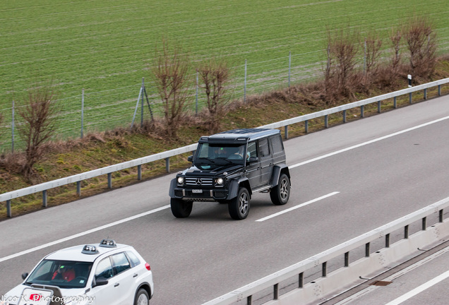 Mercedes-Benz G 500 4X4²