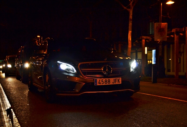 Mercedes-Benz GLA 45 AMG X156