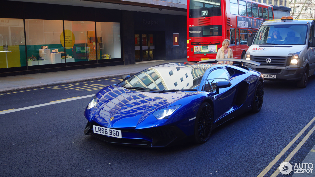 Lamborghini Aventador LP750-4 SuperVeloce Roadster