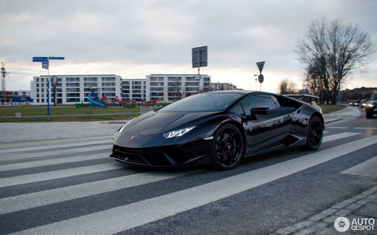 Lamborghini Huracán LP640-4 Performante