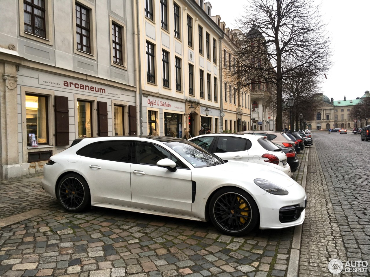 Porsche 971 Panamera Turbo Sport Turismo