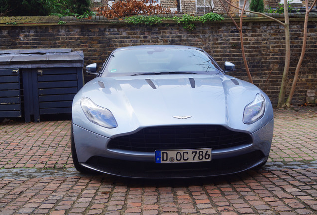 Aston Martin DB11