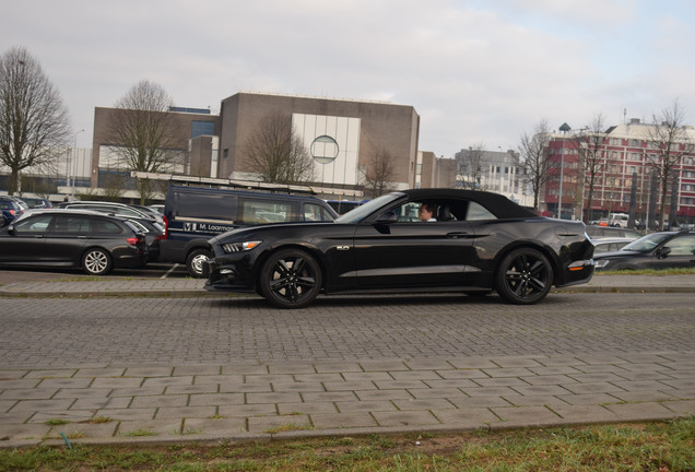 Ford Mustang GT Convertible 2015