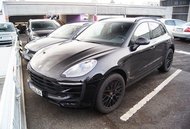 Porsche 95B Macan GTS