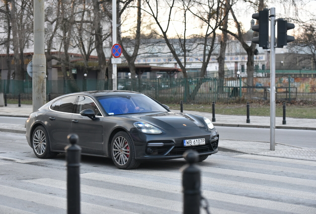 Porsche 971 Panamera Turbo