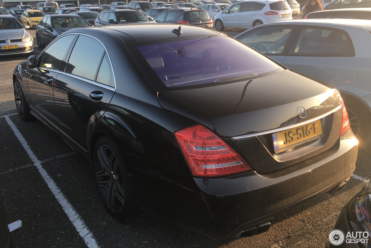 Mercedes-Benz S 63 AMG W221 2011