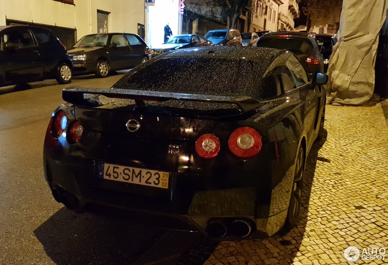 Nissan GT-R