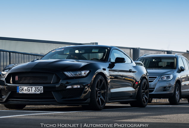 Ford Mustang Shelby GT350R 2015