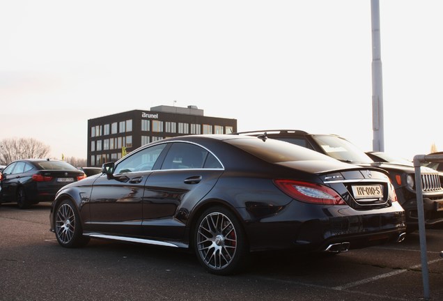 Mercedes-AMG CLS 63 S C218 2016