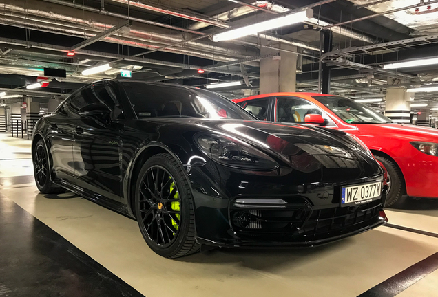 Porsche 971 Panamera Turbo S E-Hybrid